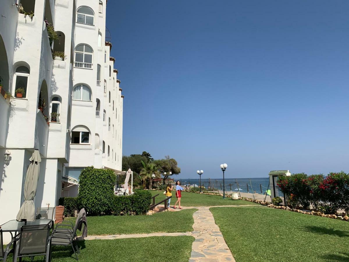 Apartament Aguamarina On The Beach Front MIJAS COSTA Exterior photo