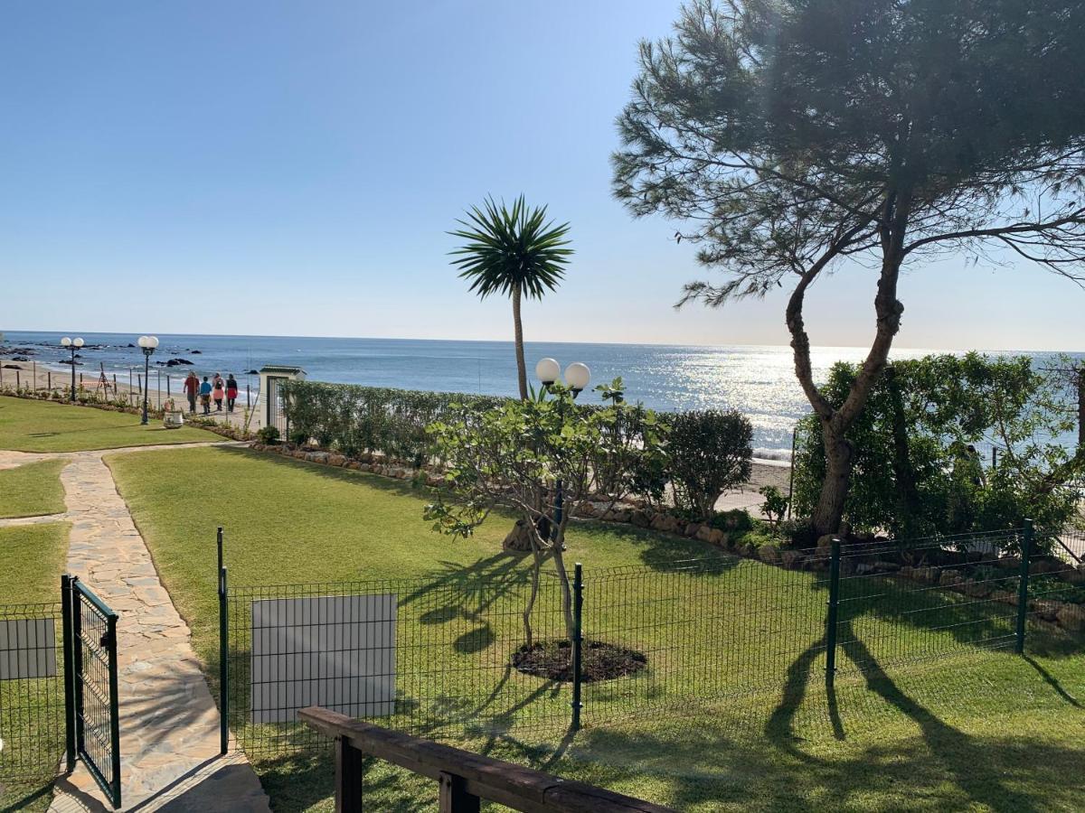 Apartament Aguamarina On The Beach Front MIJAS COSTA Exterior photo